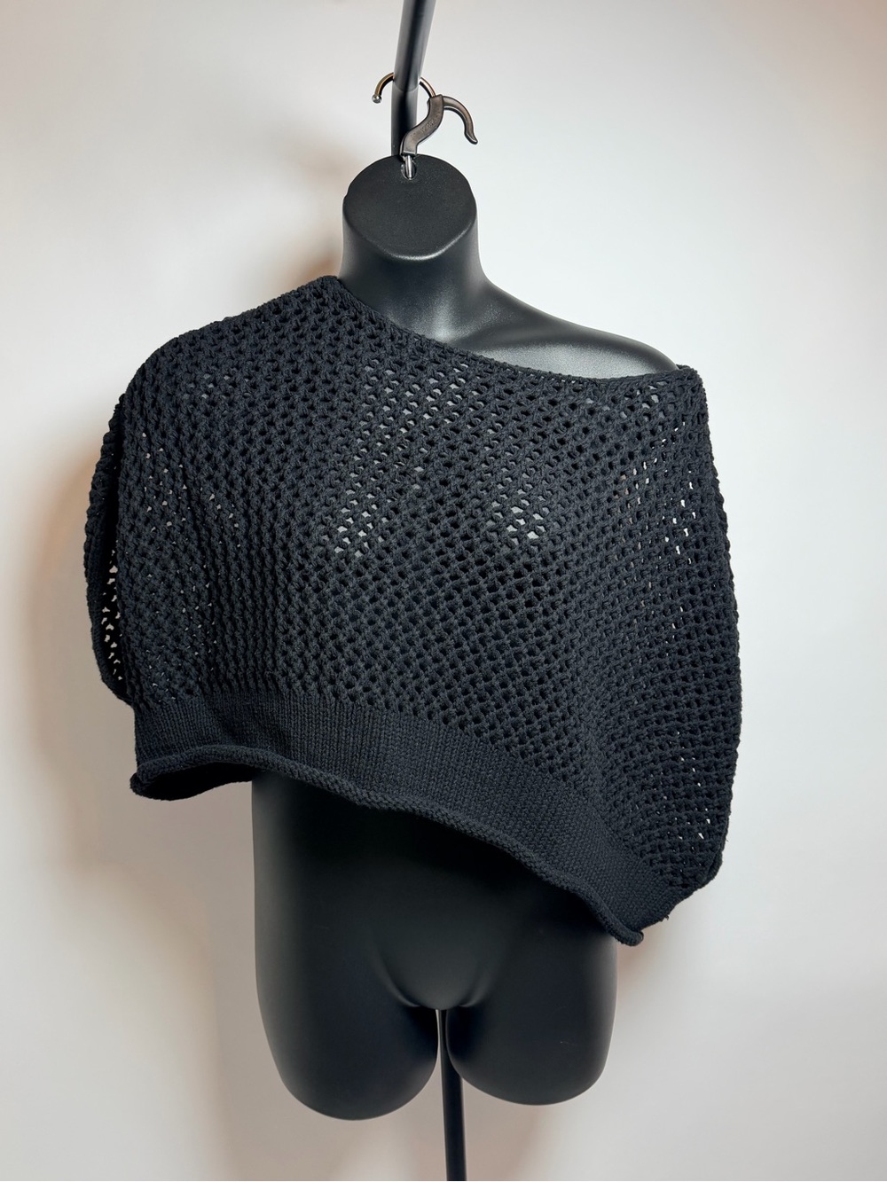 Torrid Black Open Knit Poncho Shrug Plus Size 1/2 Crochet Capelet